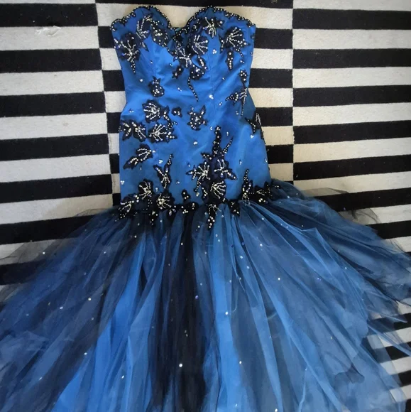 4 Madeline Gardener Blue and Black Prom Dress NwT - Picture 9 of 15